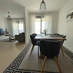 New Modern Near Old Town - Private Parking * Ζαντάρ