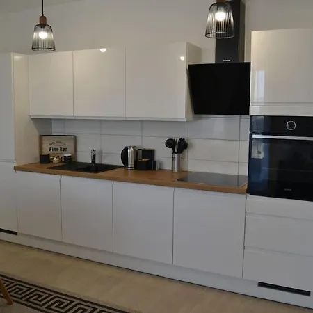 New Modern Near Old Town - Private Parking Задар