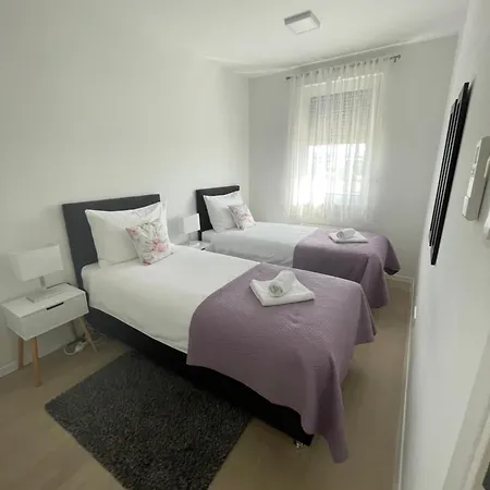 New Modern Near Old Town - Private Parking * Ζαντάρ