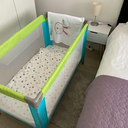 Daire New Modern Near Old Town - Private Parking *