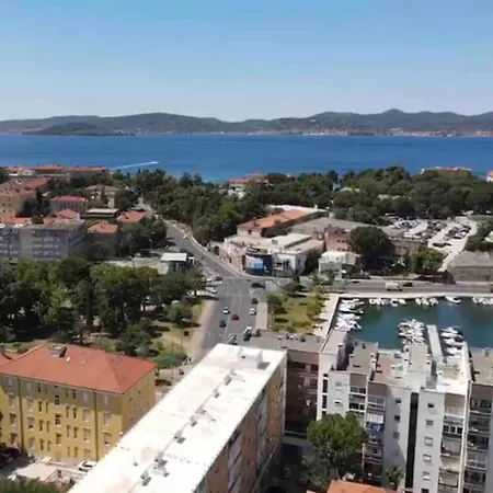 New Modern Near Old Town - Private Parking Apartamento Zadar