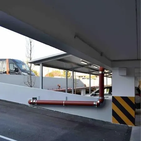 Apartment New Modern Near Old Town - Private Parking *