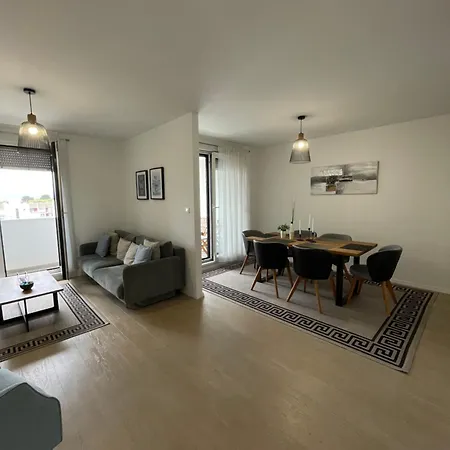 Daire New Modern Near Old Town - Private Parking Zadar