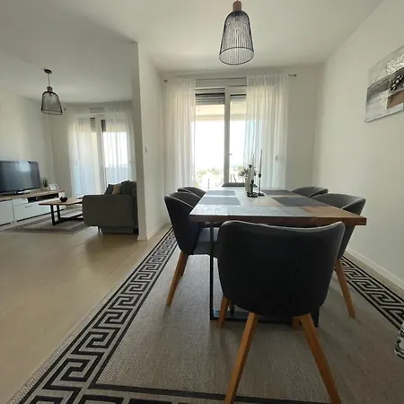 New Modern Near Old Town - Private Parking * Zadar